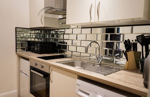 Pollokshields Apartment | Novana ApartHotel