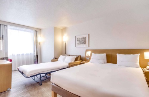 Quartier Administrations Hotel | Novotel Atria Nimes Centre