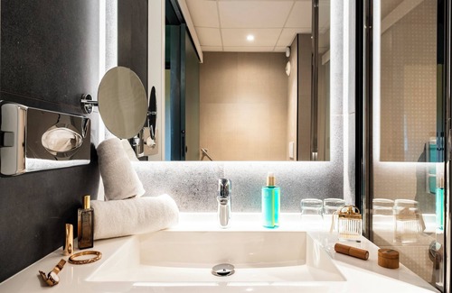 Quartier Administrations Hotel | Novotel Atria Nimes Centre