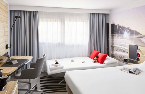 Little Hay Hotel | Novotel Birmingham Airport