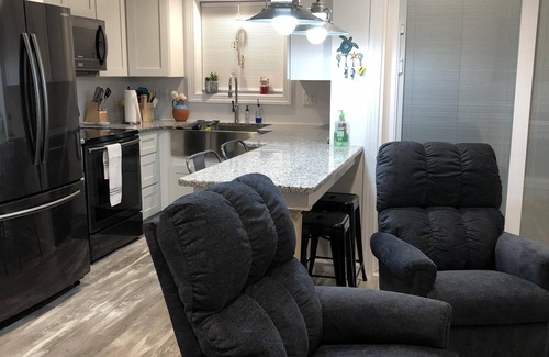 Myrtle Beach Cottage | Now booking summer weeks for 2026!