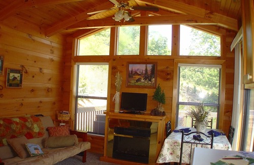 Laurel Springs Cabin | NOW BOOKING THE HIDEAWAY Cabin for Two w/Privacy Overlooking River w/Hot Tub!
