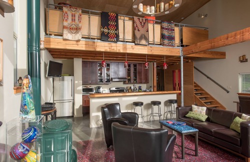 Lopez Island House | Nowak House - Lopez Island's One of a Kind Intimate Getaway