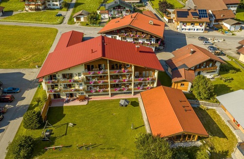 Graen Apartment | Nr. 1 Hahnenkamm - Gästehaus Wötzer & Landhaus Stocka