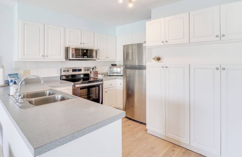 New Smyrna Beach Condo | NSB Escape - One Bedroom Luxury Condo