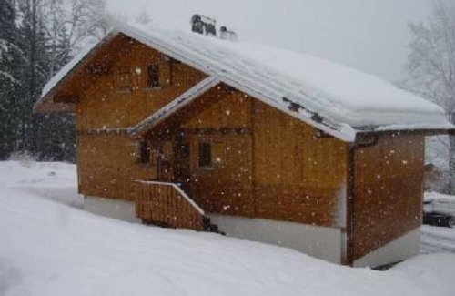 La Chapelle-d'Abondance Ski Chalet | nSuperb Detached 4 Bedroom Family Chalet. Perfect for Winter and Summer.