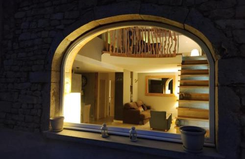 Valzin en Petite Montagne House | Numéro 9 Family