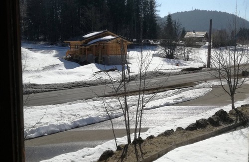 Les Deserts Ski Chalet | Number 1 apartment for 2 people on the outskirts of La Féclaz. Private parking.