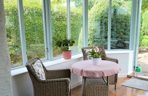 Castle Douglas House | Number 17 - a house that sleeps 7 guests in 4 bedrooms