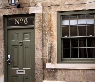 Stamford House | Number 6 Stamford - Boutique Grade II Listed Townhouse
