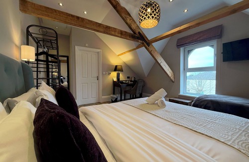 Adamsdown Bed & Breakfast | Number One Hundred B&B