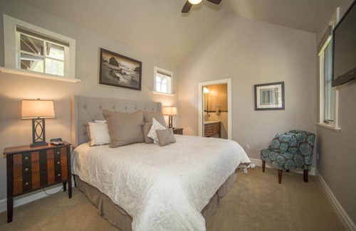 River Terrace House | NW Awbrey Road