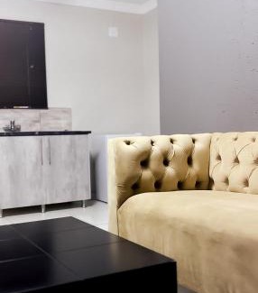 Thohoyandou Bed & Breakfast | Nyakhosi Luxury Guesthouse