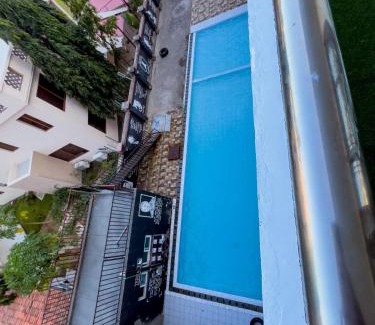 Mombasa Apartment | NYALI-BEACHVIEW 2BEDROOM FULLy FURNISHED APARTMENT WITH A SWIMMING POOL