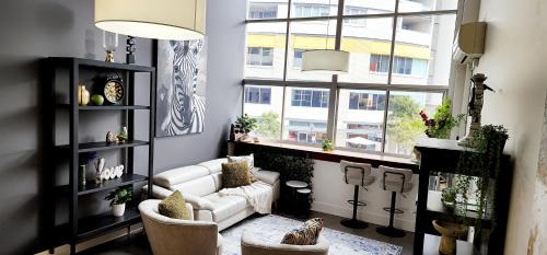 Spring Hill Apartment | NYC Loft Brisbane, Free Parking!