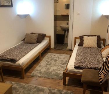 Kisujszallas House | Nyugalom Pihenő