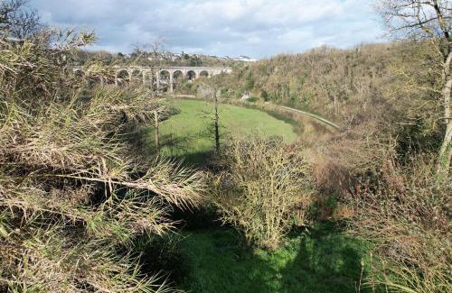 Lanvallay House | O Bois Dormant- Studio Vue Rance River et viaduc de DINAN