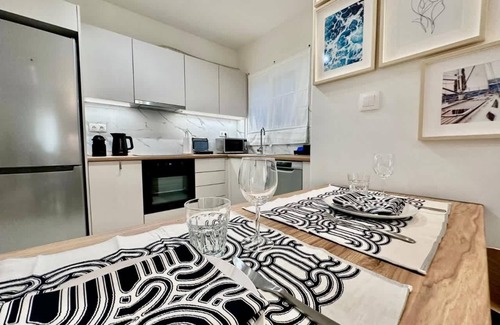 Kerameikos Apartment | O&O Group Classy Urban Haven Near Psyri