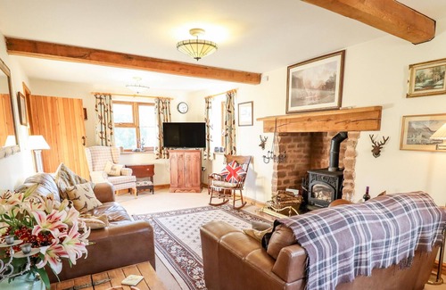 Longhope Cottage | OAK BANK COTTAGE, pet friendly, with open fire in Longhope