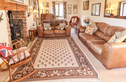 Longhope Cottage | OAK BANK COTTAGE, pet friendly, with open fire in Longhope