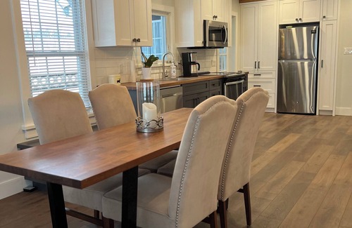 Quinte West House | Oak Lake Home with Private Dock and Water Access