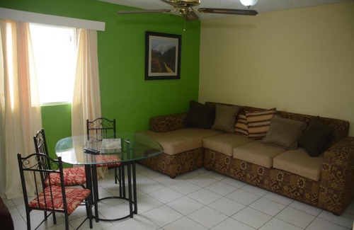Constant Spring Apartment | Oakland Apartments