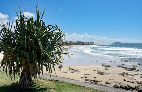 Alexandra Headland Apartment | Oaks Resort Private 3BR Apartment