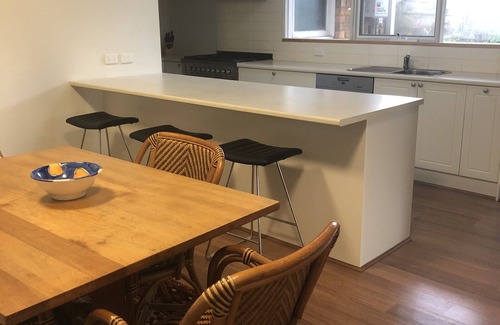 Mount Martha House | Oakwood Retreat - Renovated spacious fully self contained house in Mt Martha.