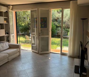 San Terenzo Apartment | Oasi Verde 6