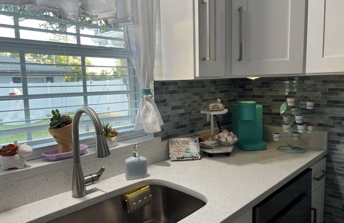 Mount Dora Cottage | Oasis At The Ruiz's - Come Relax, Have Fun, Or Enjoy The Arcade