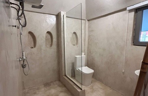 Cape Coast Hotel | Oasis Beach Resort