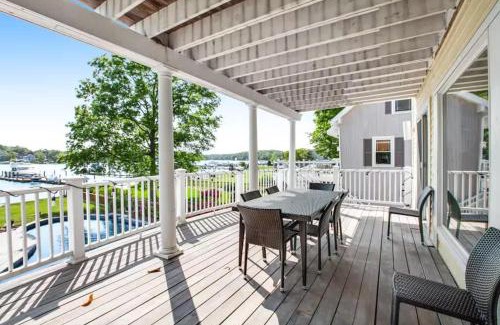 Annapolis House | Oasis by the Bay - Waterfront Heated Pool Hot Tub