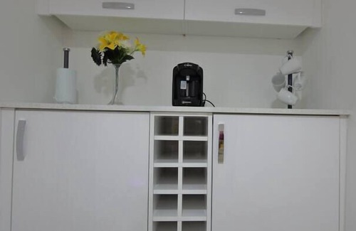 Reading City Centre Apartment | Oasis, Central Self Contained Flat by CozyNest