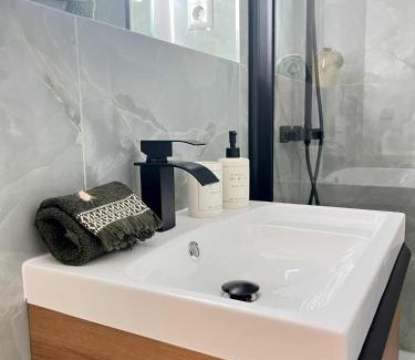 Audun-le-Tiche Apartment | Oasis & Charme au Cœur Ville