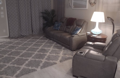 Maricopa House | 🏝️ Oasis Retreat