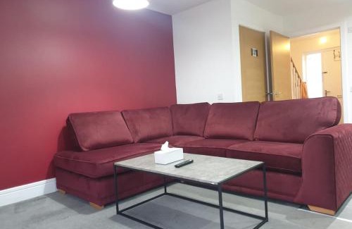 Polmadie House | Oatlands Oasis-FREE PARKING-2 Minutes from M74