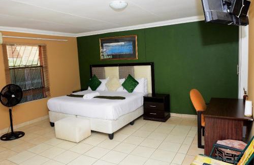 Greater Johannesburg Metropolitan Area House | Obasi Green Inn Guesthouse