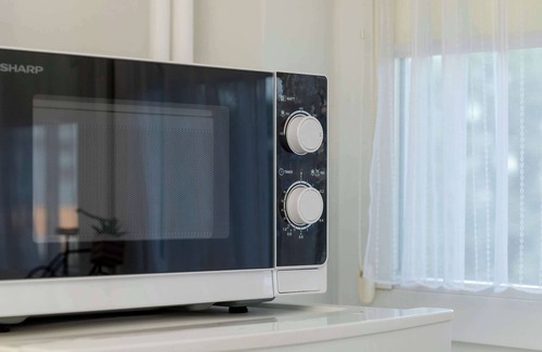 Przymorze Apartment | Obrońców Wybrzeża 10C | Gdańsk | Bright Apartment | Desk