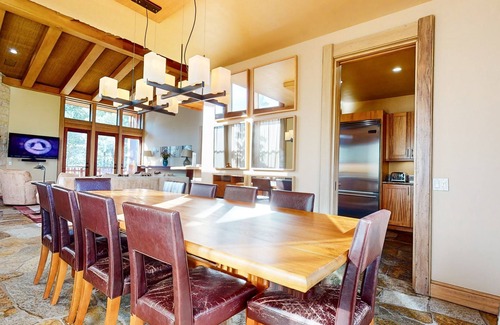 Mammoth Lakes House | Obsidian #1 (4-Bedroom Home) with Pool by RedAwning