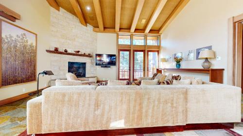 Mammoth Lakes House | Obsidian #1 home