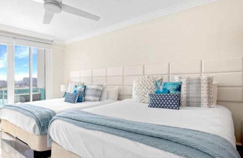 Puerta de Tierra Apartment | Ocean Breeze Resort With Lagoon View - 4 Guests