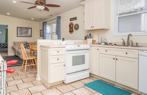 Little Salisbury House | Ocean City Bayside Retreat Unit B - Cozy Family Getaway Near Beach & Dining!