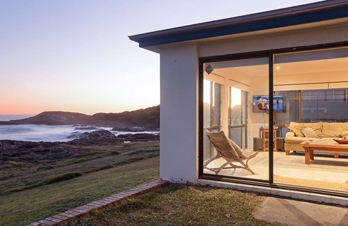 Anna Bay Cottage | Ocean Cottage at Birubi
