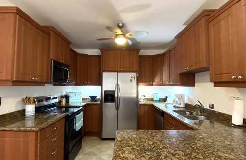 Barrio Los Faroles Condo | Ocean Front 3 Bed/2 Bath- direct access to beach-Salt water Pool-AMAZING SUNSETS