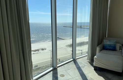 Biloxi Condo | Ocean Front, Amazing Balcony with Floor to Ceiling Windows. Sunsets & Sunrise.