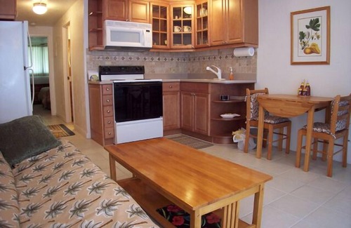 Makaha Condo | Ocean Front/Beach Front Condo in Beautiful Makaha