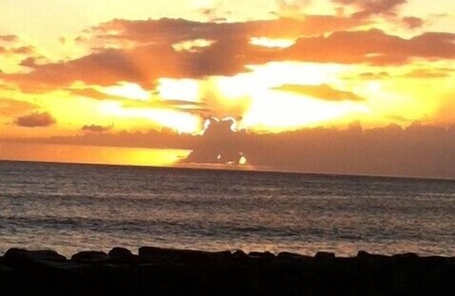 Makaha Condo | Ocean Front/Beach Front Condo in Beautiful Makaha