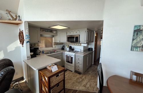 Smith River Cabin | Ocean Front Cabin 14 with Private Jacuzzi & Gorgeous Views (Private Beach Owned by White Rock Resort)