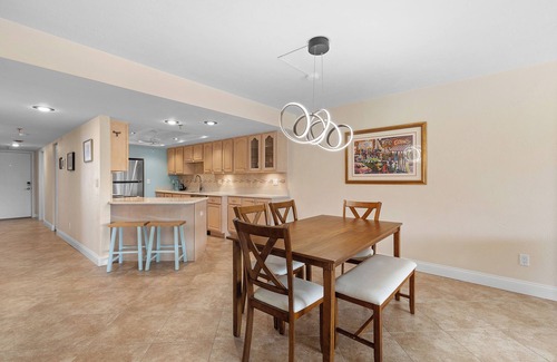 New Smyrna Beach Condo | 🌊Ocean Front Complex | Ocean Views | Ground Floor Condo | Las Brisas 502🌊