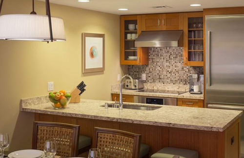 Kaanapali Resort | Ocean front, high floor 2 BR unit at Hyatt Residence Club Ka'anapali Beach